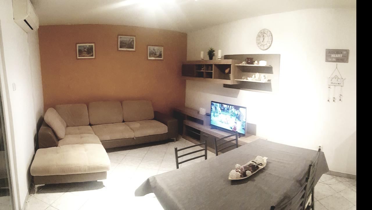 Apartman 4 Kilometar To City Centar Split Exteriör bild