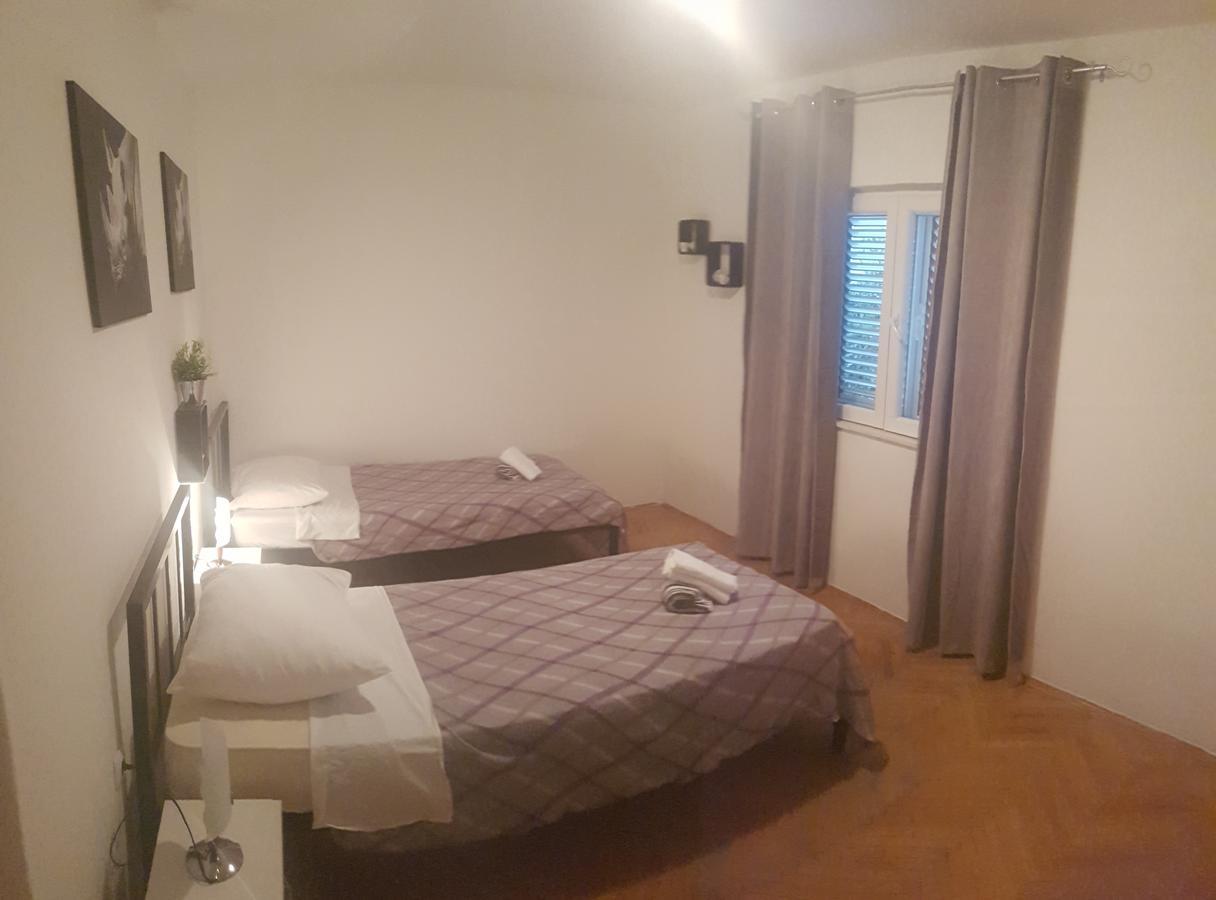 Apartman 4 Kilometar To City Centar Split Exteriör bild
